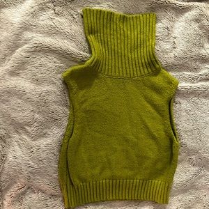 Green Short too turtle neck